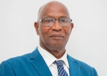 Amadou Oury Bah reconduit au poste de Premier ministre