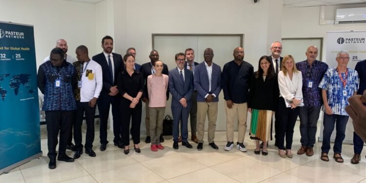 Diplomatie : la France réaffirme son soutien sanitaire à la Guinée