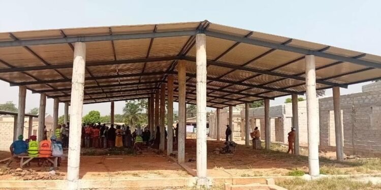 Kindia : le marché de Sambayah exécuté à 80 %, un ouf de soulagement pour les populations