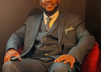 GUINÉE : L’ÉVEIL DU « 13ÈME POUMON » – DAOUDA CONTÉ, L&rsquo;ARCHITECTE D&rsquo;UN NOUVEAU DESTIN POUR LA DIASPORA