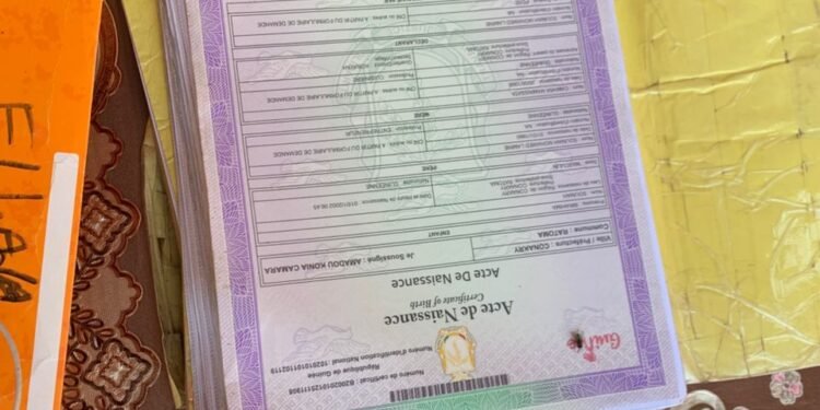 Conakry : reprise de la délivrance des extraits de naissance biométriques dans les mairies