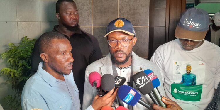 Arrivée de Daouda Conté à Conakry : entre ambitions politiques, rayonnement culturel et engagement littéraire