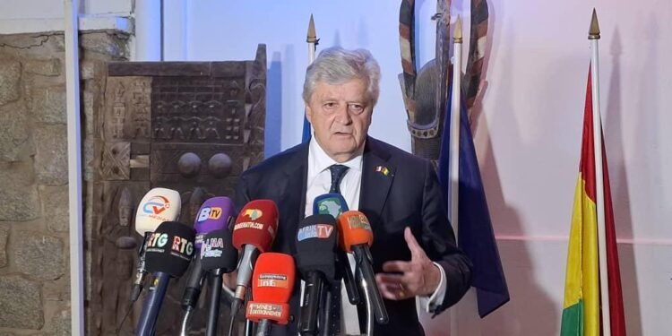 Coopération Guinée–France : Nicolas FORISSIER à Conakry pour une visite économique stratégique pour renforcer un partenariat “gagnant-gagnant”