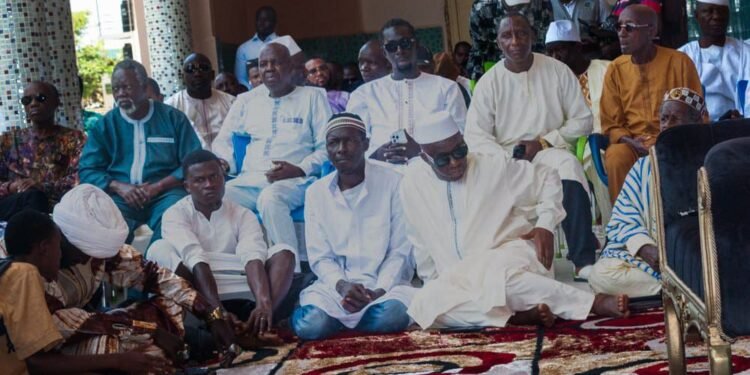 Mosquée Fayçal : les acteurs culturels organisent une lecture du Saint Coran en hommage au président Mamadi Doumbouya